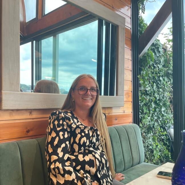 Babysitter in Miniac-Morvan: Manon