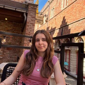 Babysitter in Twickenham: Maya