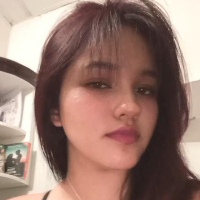 Babysitter in Pamplona: Valentina