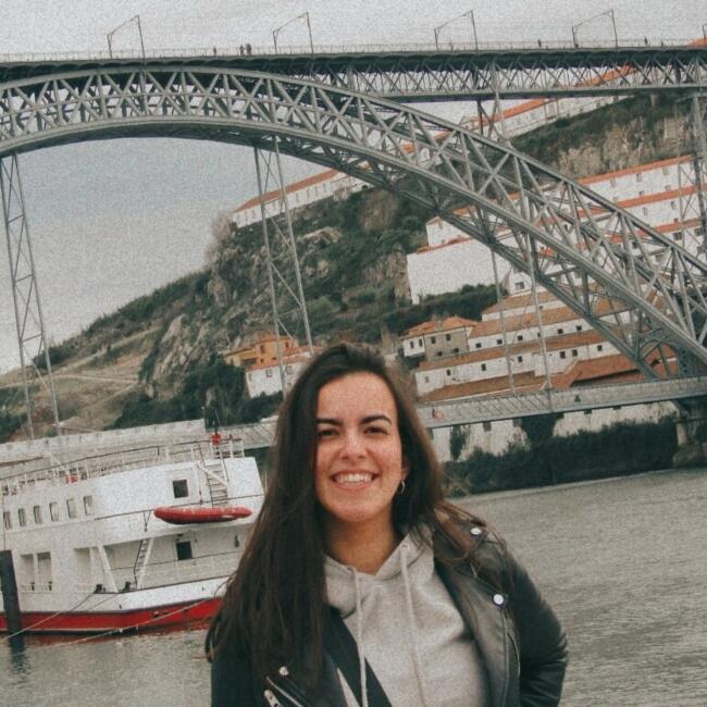Babysitter in Setúbal: Rita