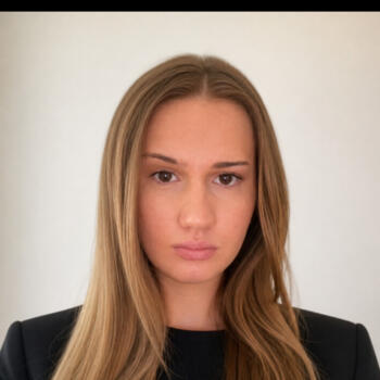 Babysitter in Colombes: Chloé