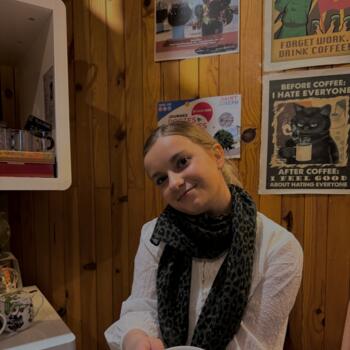 Nanny in La Rochelle: Louisa