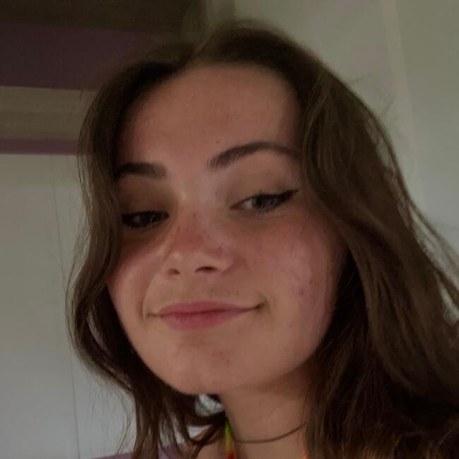 Babysitter in La Rochelle: Manon