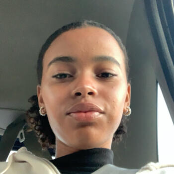 Babysitter in Santarém: Yasmim