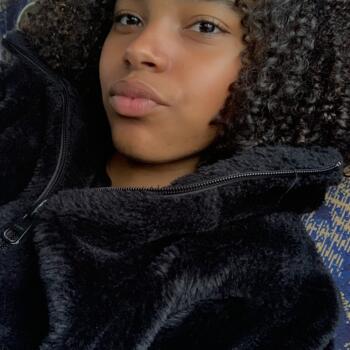 Babysitter Santarém: Yasmim