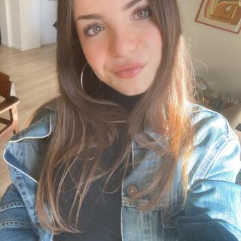 Babysitter in Paris: Faustine