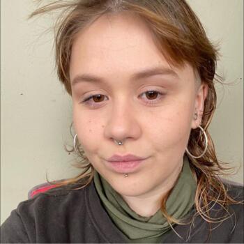 Babysitter in Newcastle: Jess