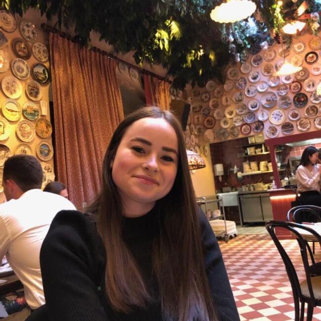 Babysitter in Angers: Perrine