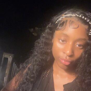Babysitter in Lake City: Kymora