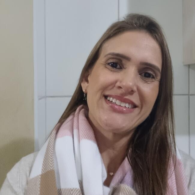 Babysitter in São Paulo (São Paulo): Alessandra