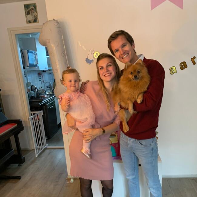 Oppaswerk in IJmuiden: Samantha Smit