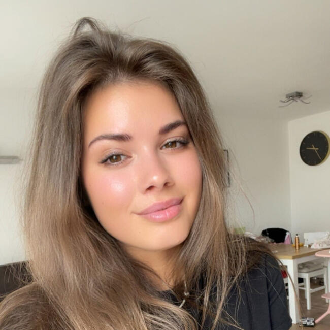 Babysitter in Prague: Niki