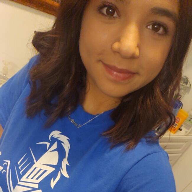 Babysitter in Greensboro: Evalina