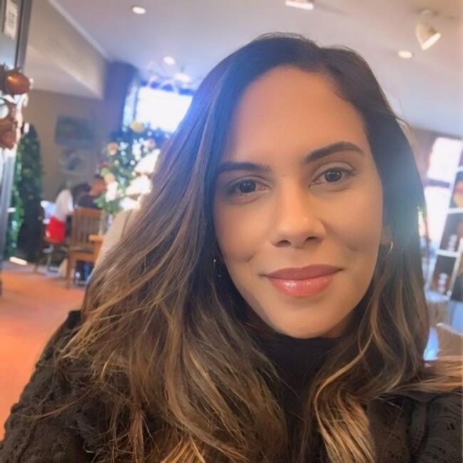 Emprego de babá em Patrocínio: Sara