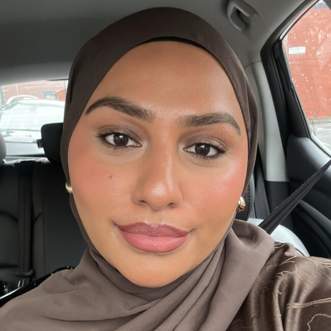 Babysitter in Manchester: Faiza