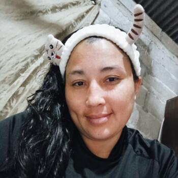 Babysitter Panama City: Yaneth