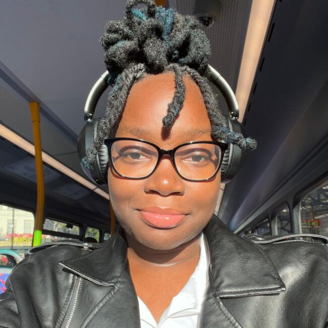 Babysitter in Bromley: Mumbi