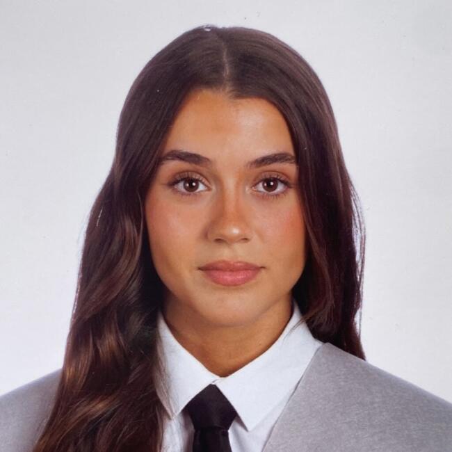 Babysitter in Vila Nova de Famalicão: Otmara