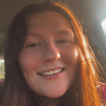 Babysitter in Newcastle-under-Lyme: Stephanie