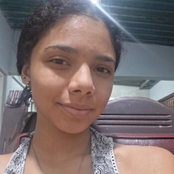 Babysitter in San Antonio de Los Altos: Valentinaa