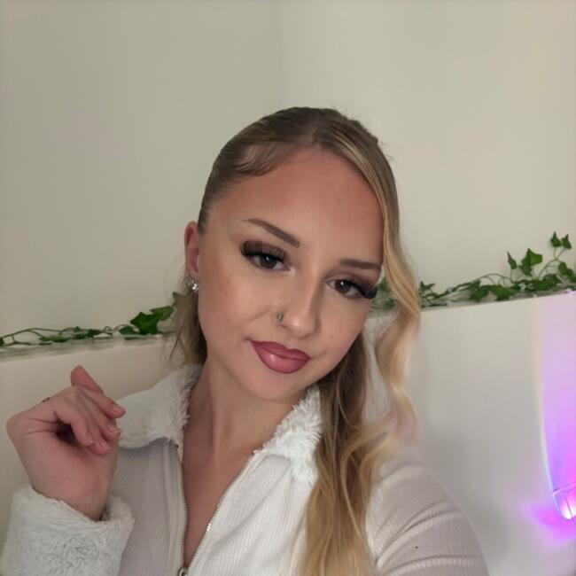 Babysitter in Ambilly: Maelhys