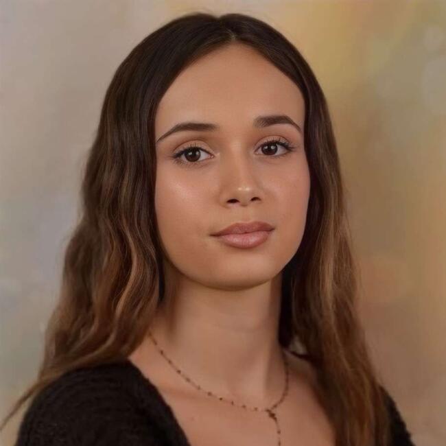 Babysitter in Orgeval: Neela