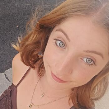 Babysitter in Paris: Roxanne