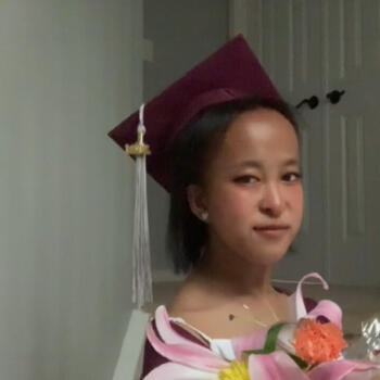 Baby-sitter in Oshawa: Nicole