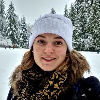 Baby-sitter in Burnaby: Ludivine