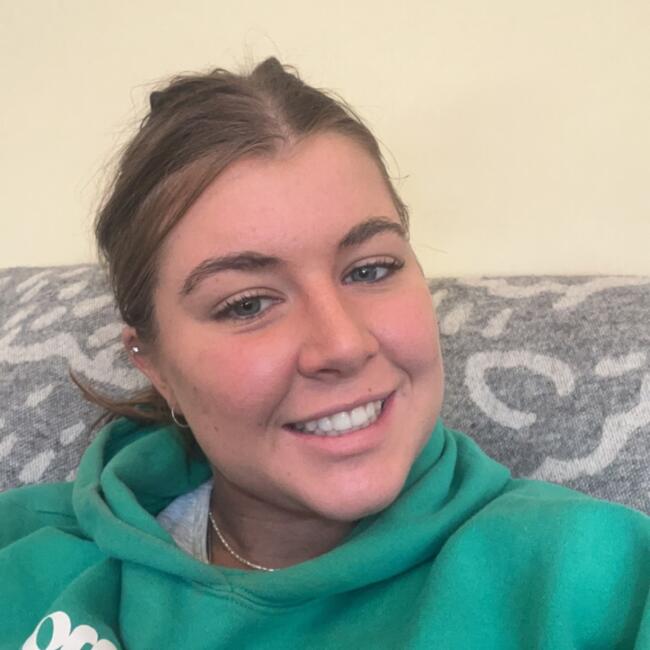 Baby-sitter in Christchurch: Hannah