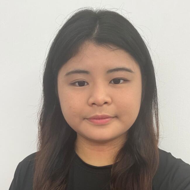Babysitter in Singapore Island: Freya