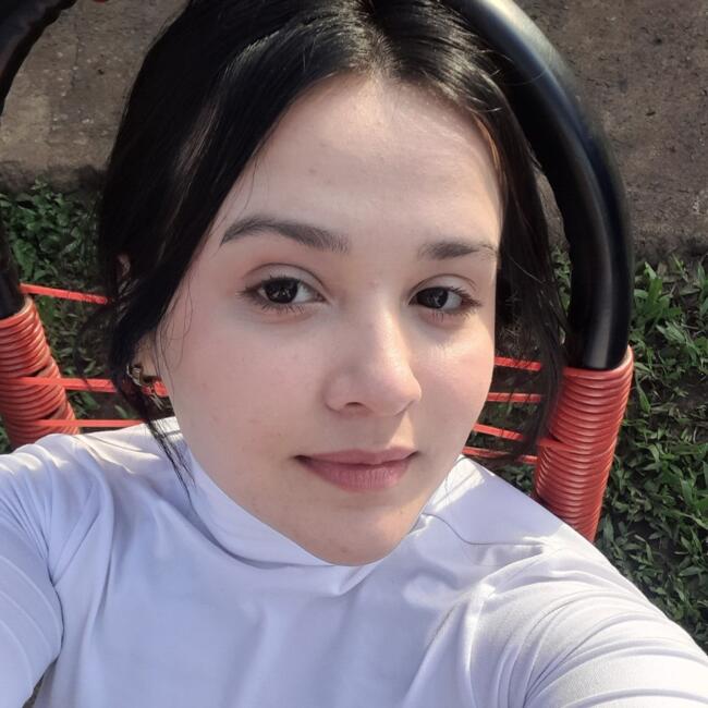 Babá em Balneário Camboriú: Martina