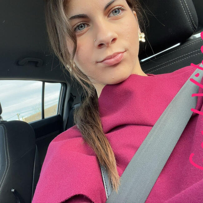 Babysitter in Villeperrot: Milena