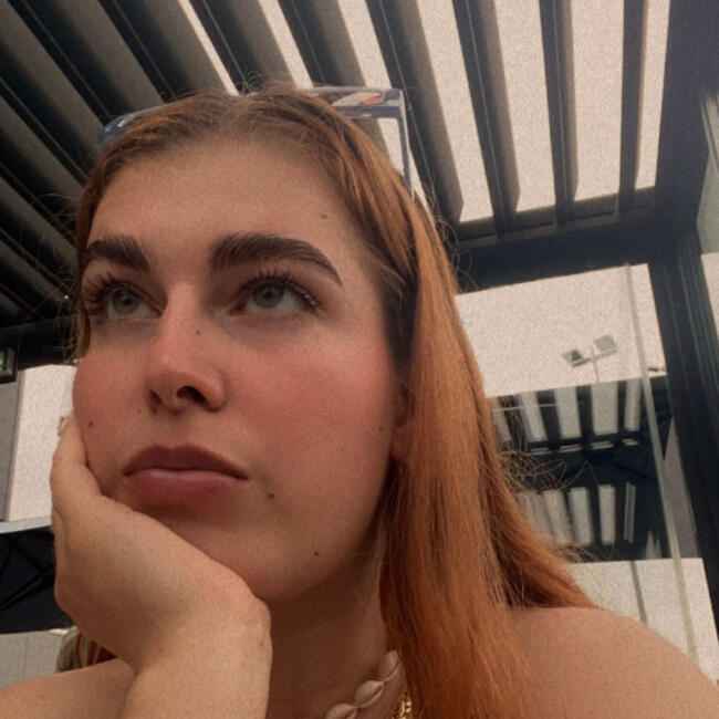 Babysitter in Gurcy-le-Châtel: Audrey