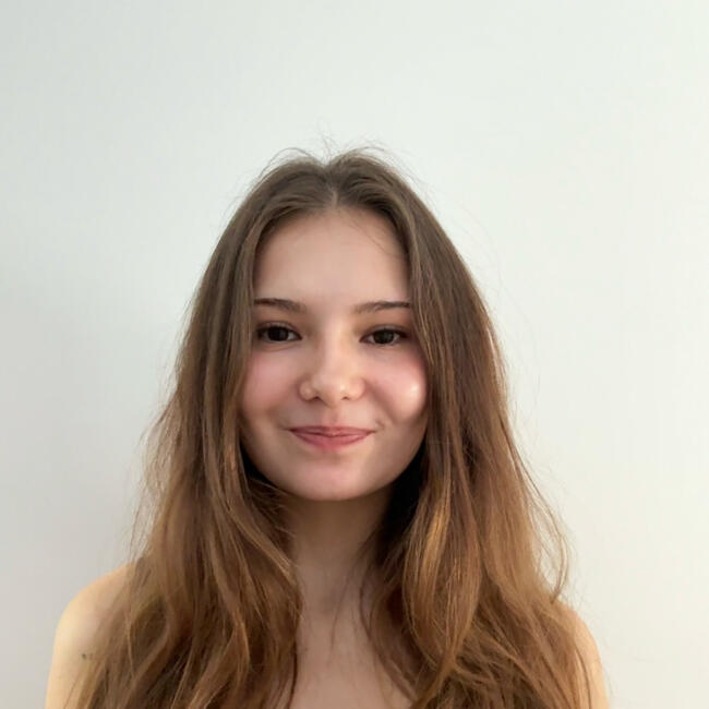 Babysitter in Binningen: Lara