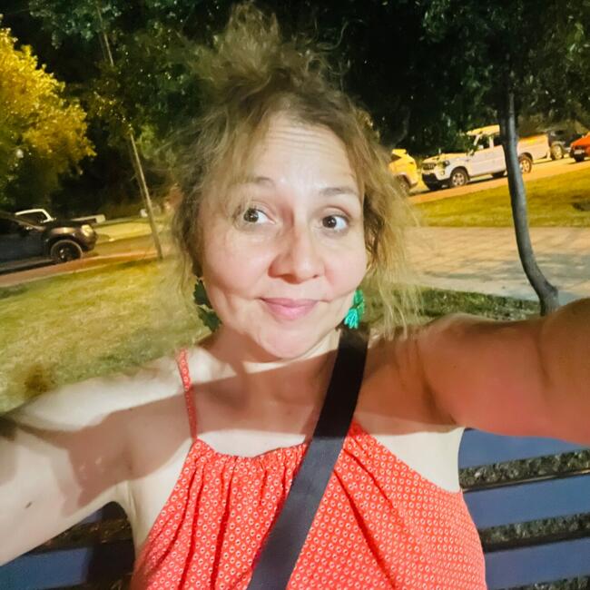 Babysitter in Angol: Angela