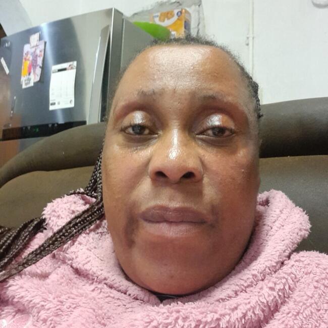Babysitter in Cape Town: Fainesi Tsitsi