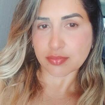 Babá em Navegantes: Liaa