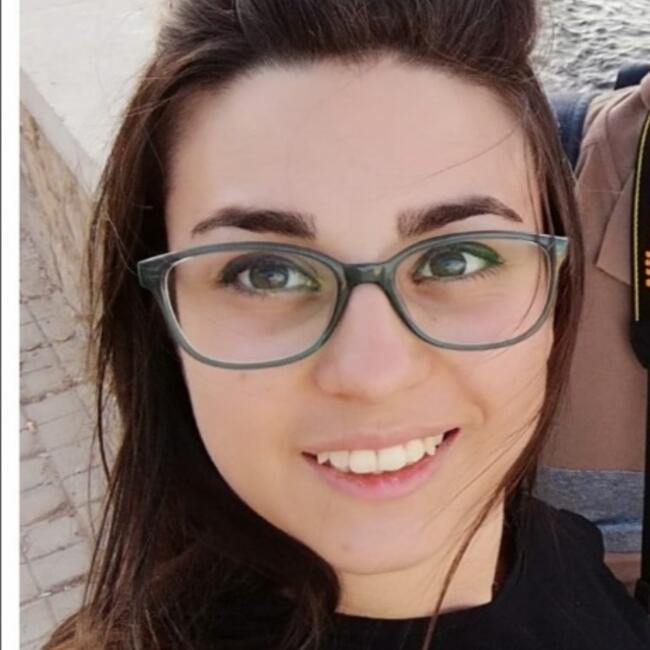 Babysitter a Campofelice di Roccella: Martina