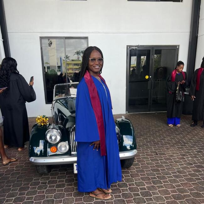 Babysitter in Portmore: Amoy