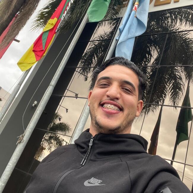 جليسة أطفال في أكادير: Yassine