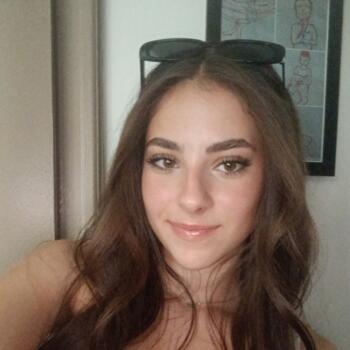 Babysitter in Salon-de-Provence: Vera