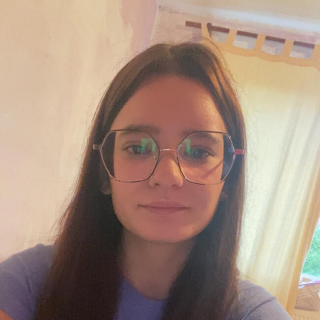 Babysitter in Charleroi: Malak