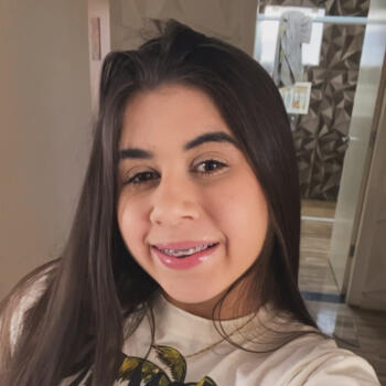 Babá em Tubarão: Jhuli