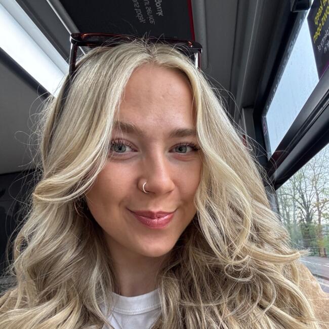 Babysitter in Bristol: Olivia