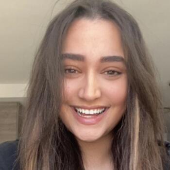Baby-sitter in Vancouver: Rania