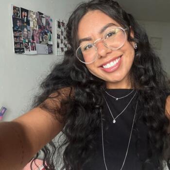 Babysitter Curitiba: Keilla