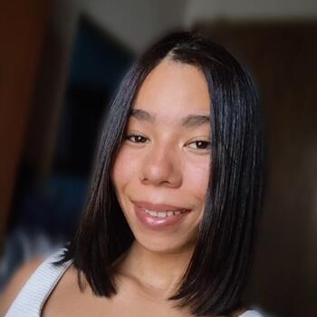 Babá Vitória da Conquista: Brenda