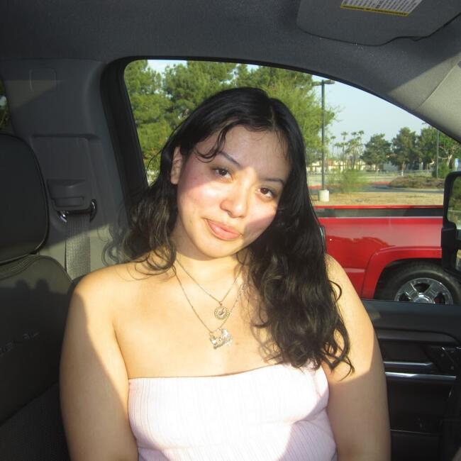 Babysitter in Midwest City: Emily