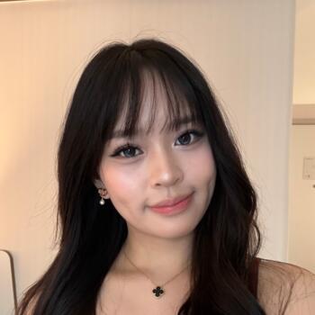 位于Singapore Island的临时保姆: Nichole